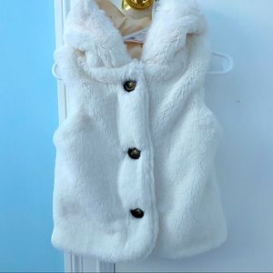 Hanna andersson Faux Fur Vest 90